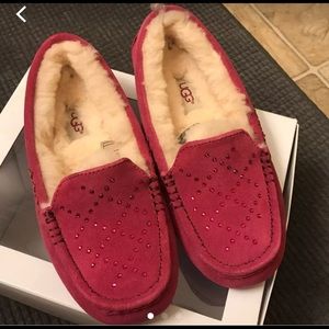 Brand New Pink Ugg House shoes